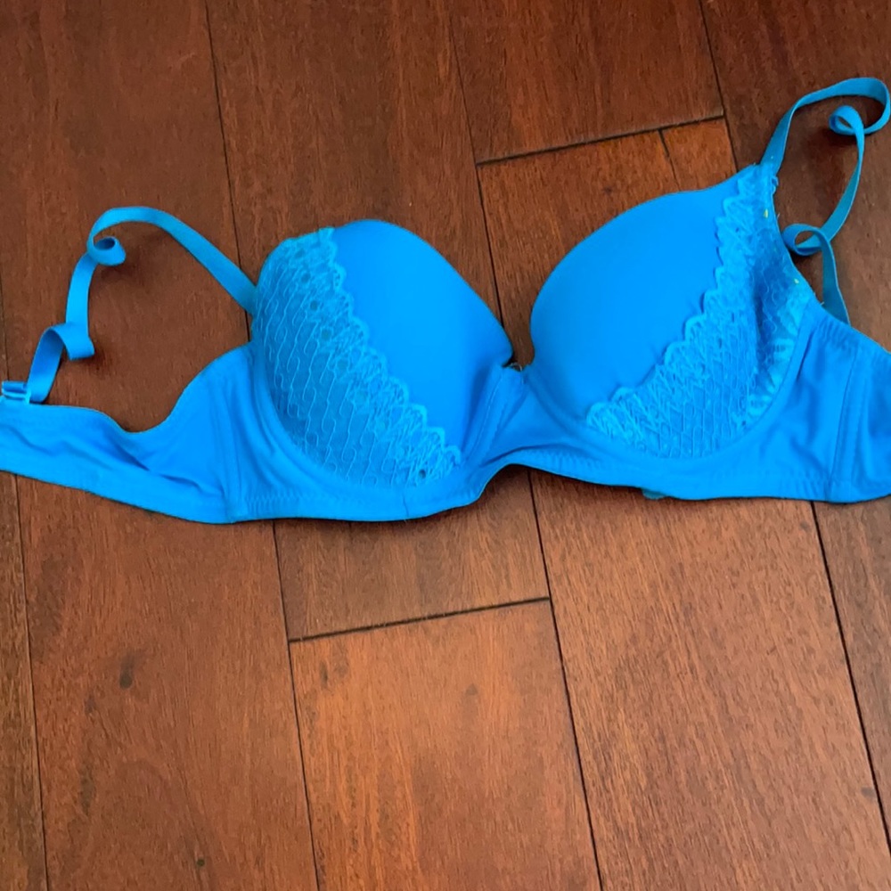 ROMABRA. Size 36B. Color blue